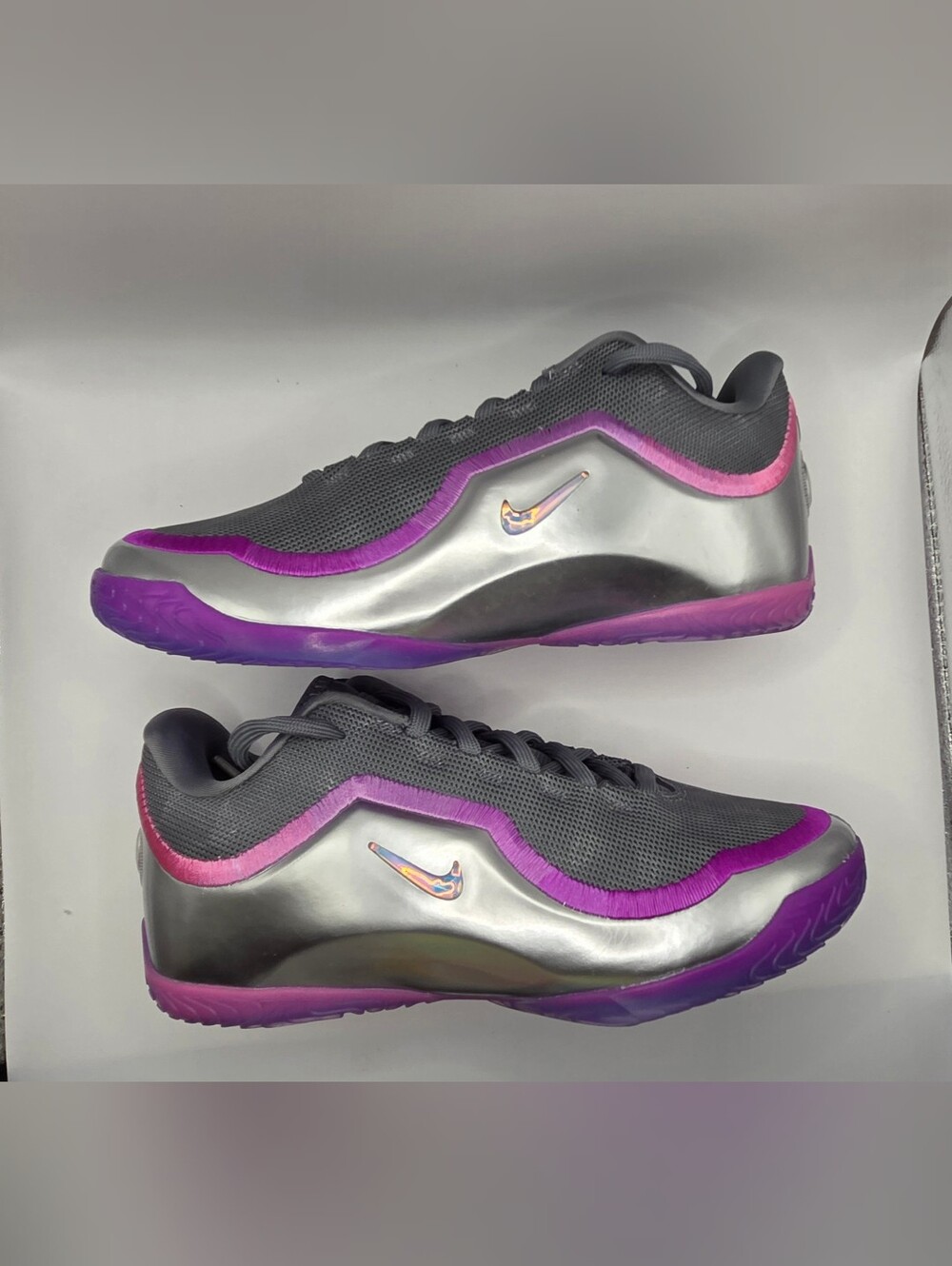 Nike Lebron XXIII Low (GS) Youth Size 6, Womens Size 7.5